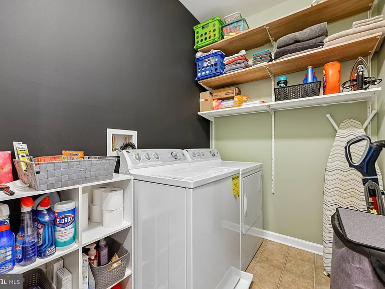 11672 Emerald Green Dr — Photo 23