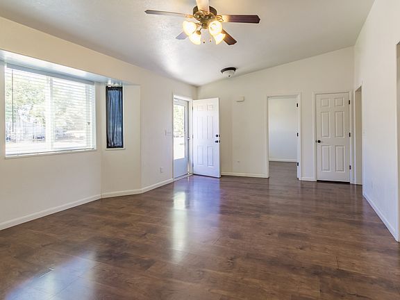 4th image of 340 W Main St