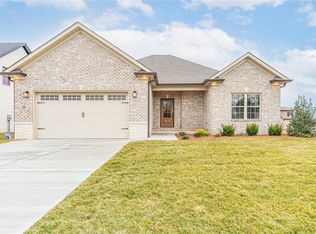 324 Olympia Ct, Bowling Green, KY 42103