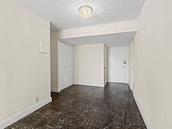 4th image of 7004 Boulevard East APT 31G