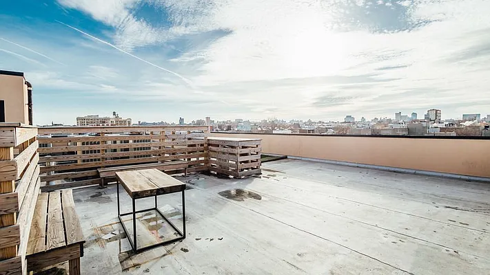 Rented by Nooklyn NYC LLC | media 42