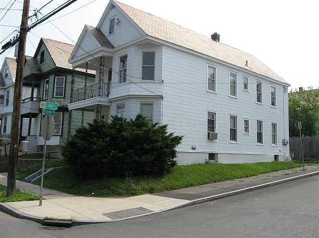 2nd image of 1650 Foster Ave