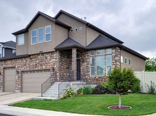 10946 Kelso Dune Dr, South Jordan, UT 84095