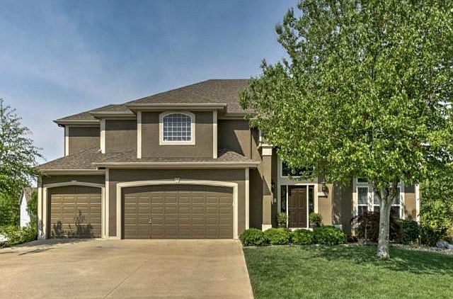 1st image of 1008 SW Winter Creek Ct