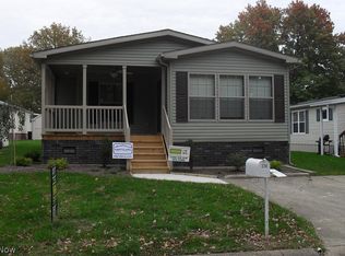 59 F St, Navarre, OH 44662