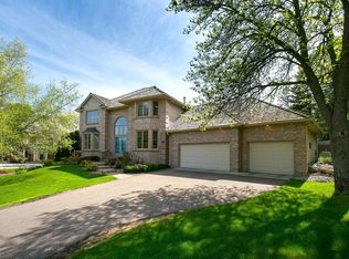 9497 Abbott Ct, Eden Prairie, MN 55347