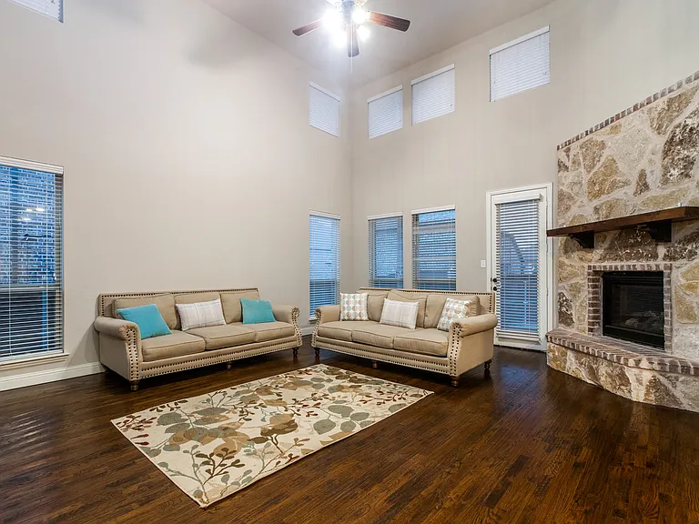 12038 Big Springs Dr — Photo 3