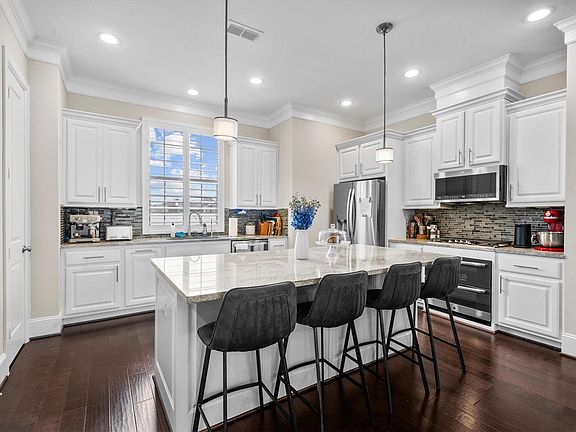 5th image of 6762 Sussex Manor St