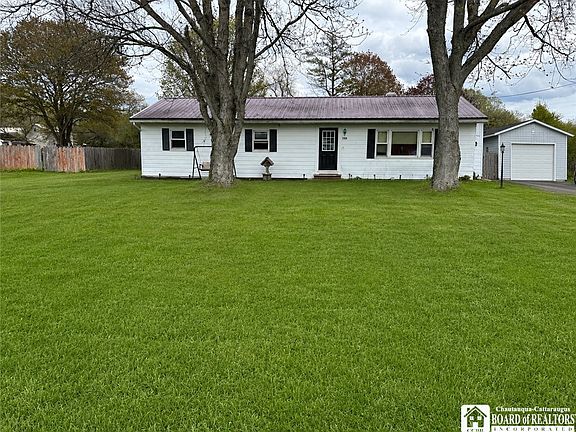 3rd image of 1948 East Dr