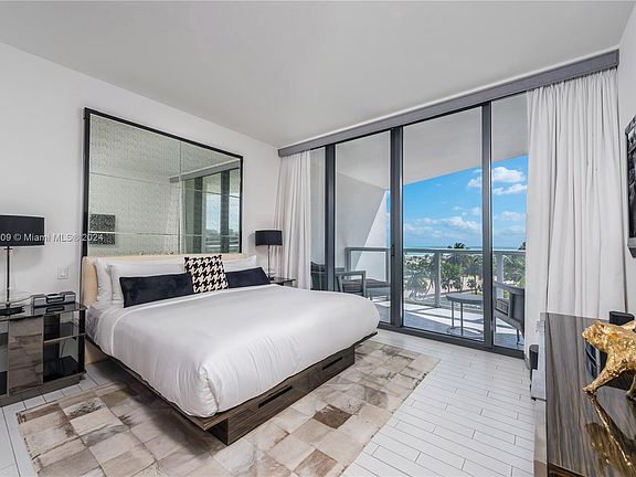 2nd image of 2201 Collins Ave #514