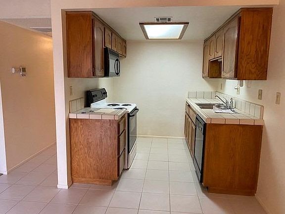 4th image of 19234 Cottonwood Dr