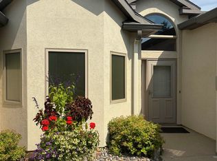 2702 18th Ave SW, Minot, ND 58701