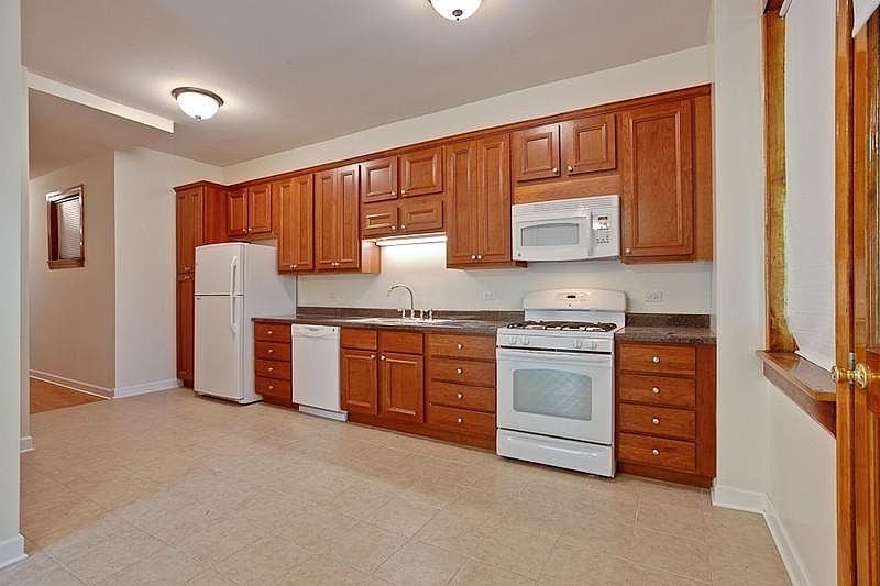 1st image of 5213 S Dorchester Ave #1S