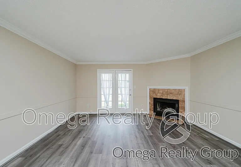 3638 Castle Ridge Rd — Photo 5