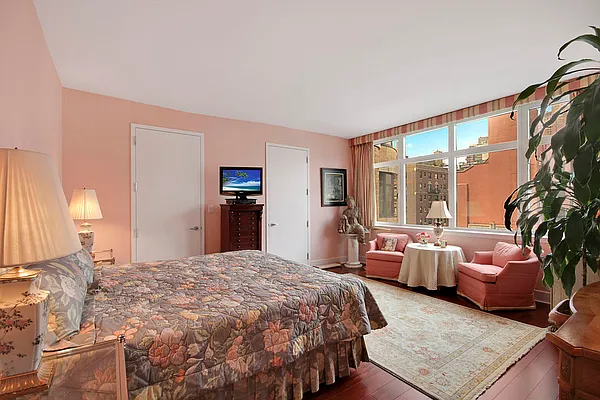 Sold by Corcoran | media 17