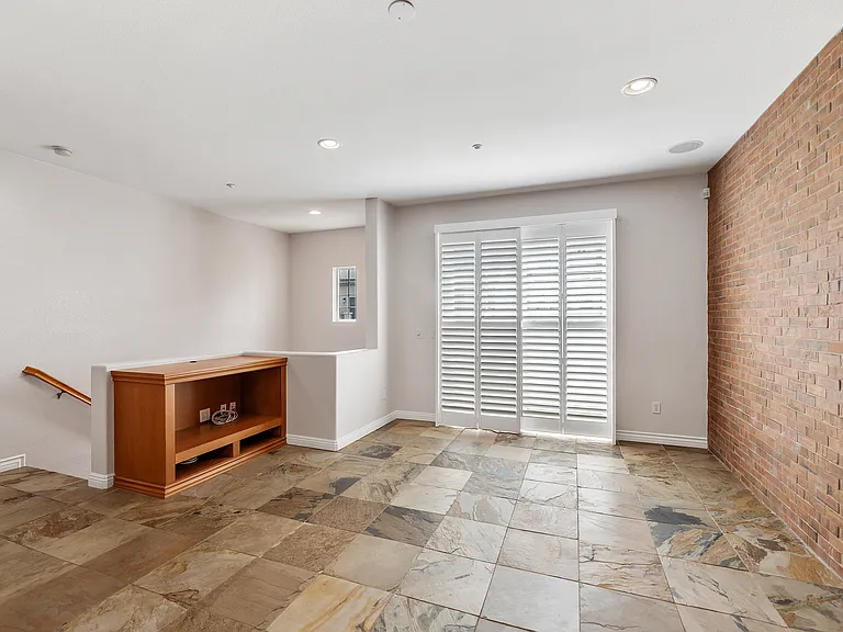 10556 Debreceni Way #9 — Photo 2