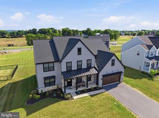 529 Breezewood Ln, Annville, PA 17003