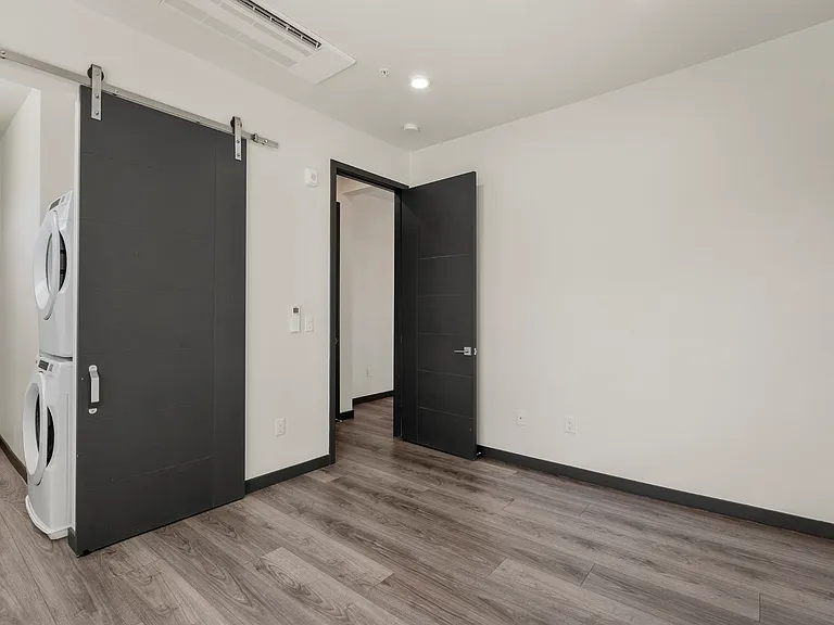 320 Grand Canyon — Photo 14