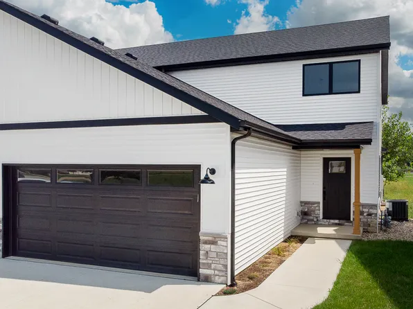 427 Jenny Ln Unit A, Heyworth, IL 61745