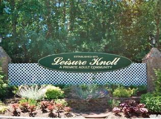 442 Kingston Dr, Ridge, NY 11961