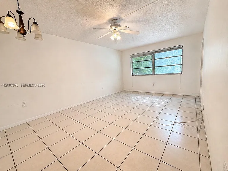 20200 NE 29th Ct #N214 — Photo 3