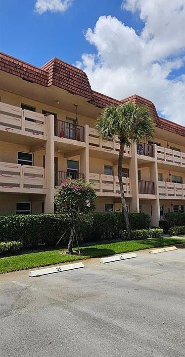 1st image of 14721 Bonaire Boulevard #309