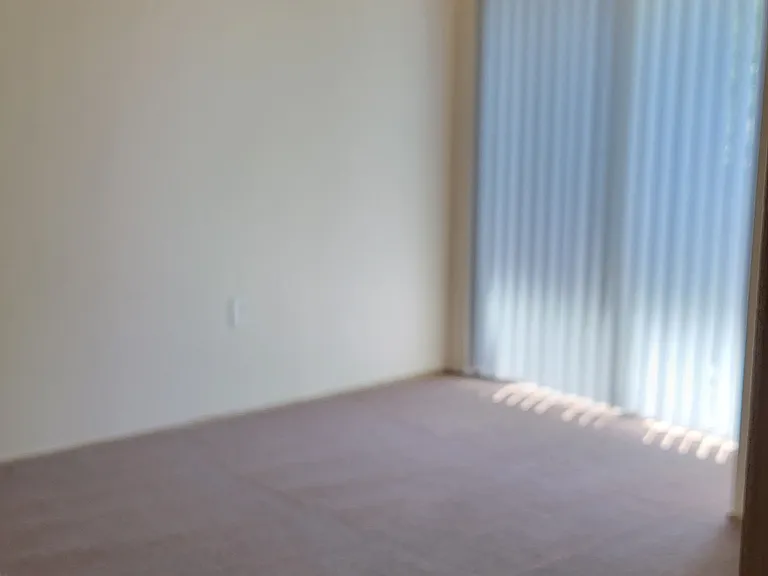 Brittany Crossing Apartments — Photo 9