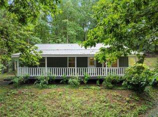 220 Silver Fox Dr, Dawsonville, GA 30534
