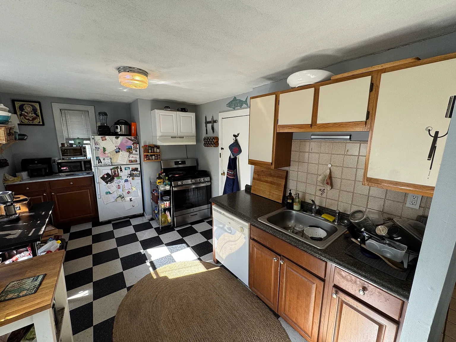 190-192 Holland Street Apartments — Photo 2