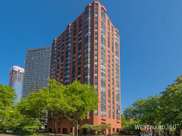 901 S Plymouth Ct APT 1701, Chicago, IL 60605