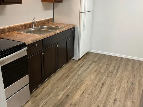 300 Anthony Dr, Maryville, IL 62062