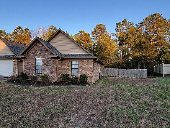 3rd image of 128 Cross Creek Dr