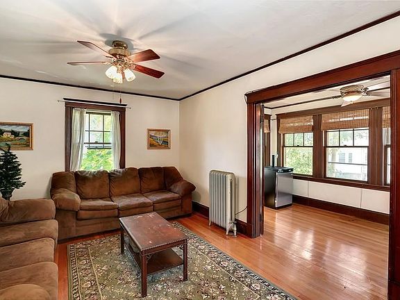 3rd image of 26 Woodward Ave #1