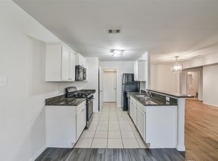 9919 Opal Rock Dr, Rosharon, TX 77583