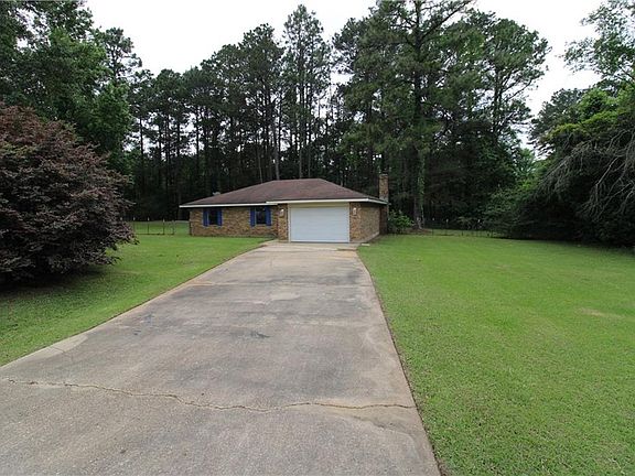 3rd image of 165 Hansen Ct