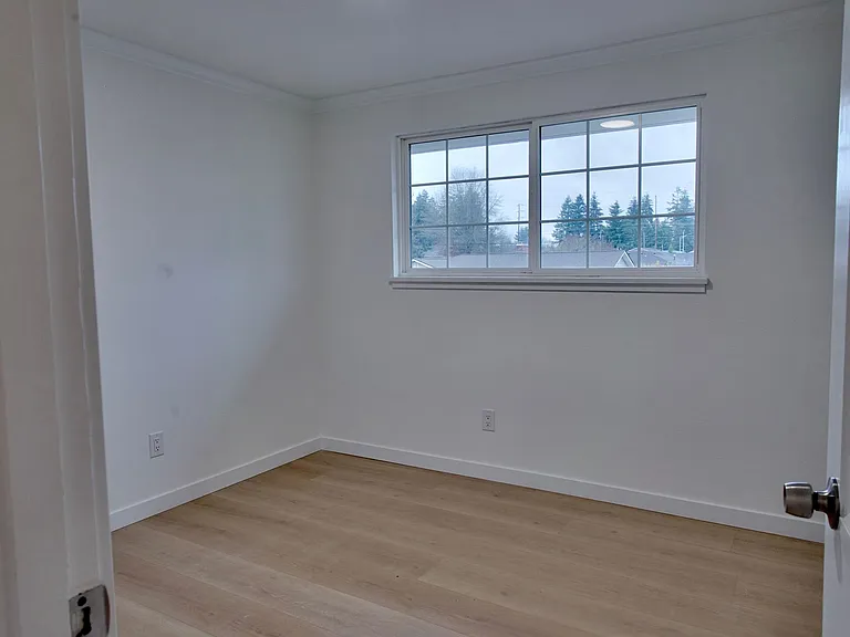 1421 N Highland St — Photo 14