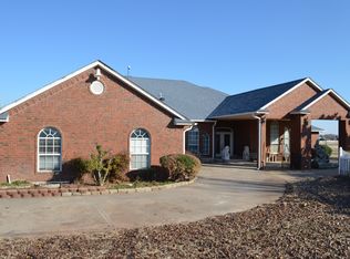 5700 S Cemetery Rd, Mustang, OK 73064