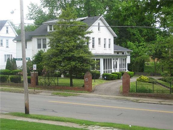 5th image of 1000 Highland Ave