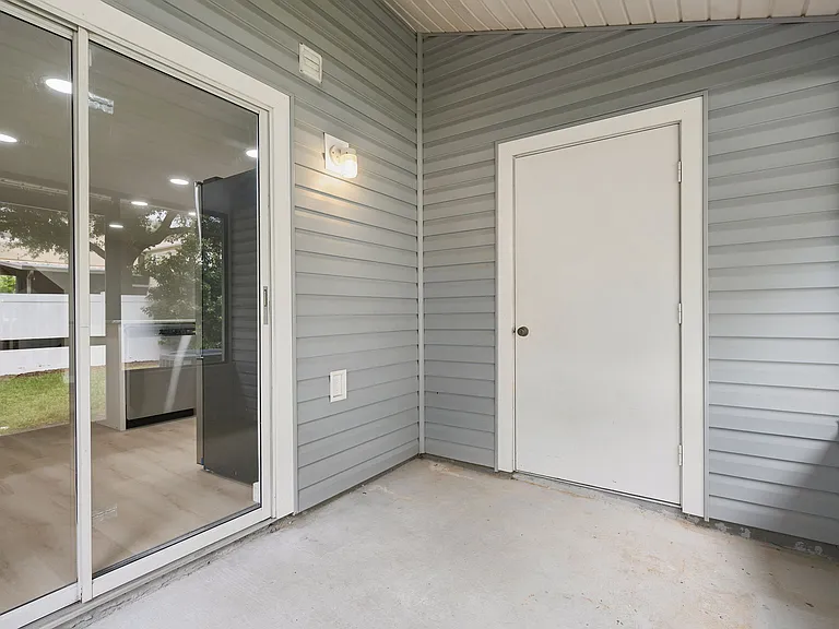 8511 J R Manor Dr — Photo 38