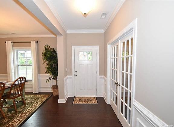 3rd image of 8109 Goodall Ct