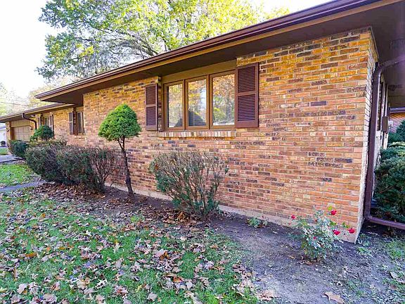 4th image of 3603 Buckingham Dr