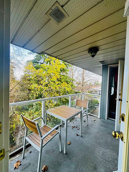 Burnaby Apartment for rent - 2 Bedrooms — photo 20