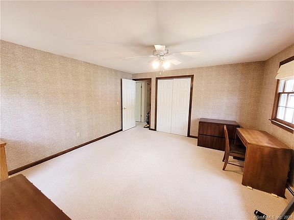 4th image of 76 Union St #76