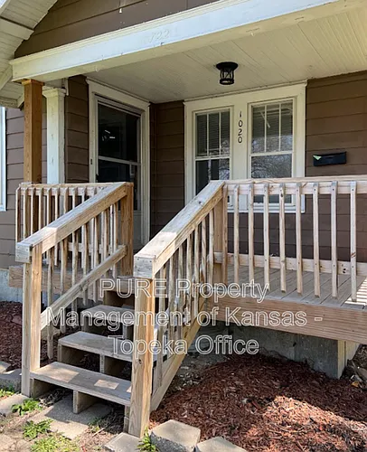 1020 SW Woodward Ave Photo 1