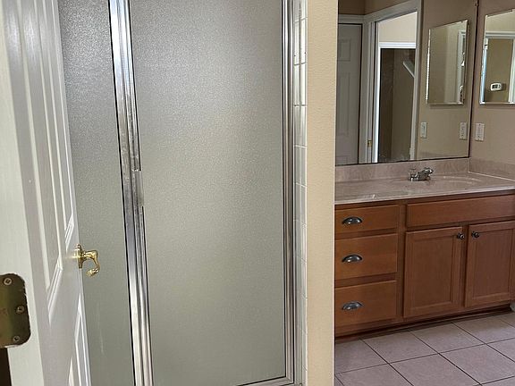 4th image of 427 Bayou Village Dr #427
