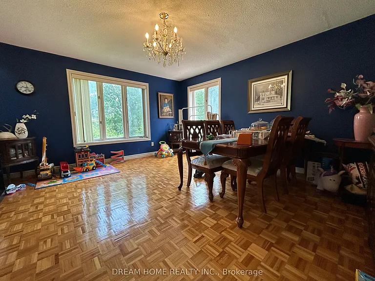 51 Dunn Dr — Photo 8