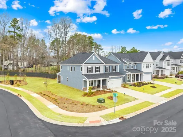 118 Golden Trl, Mooresville, NC 28115