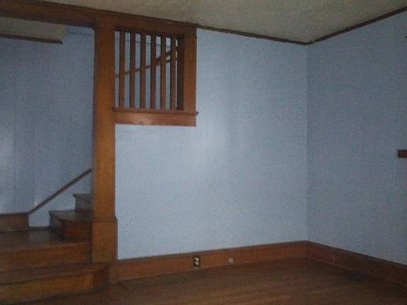 3rd image of 3739 Agnes Ave