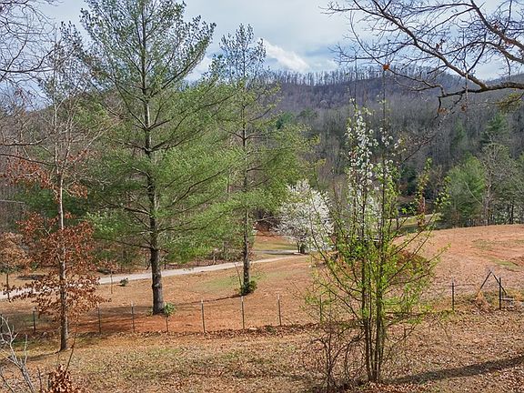 3rd image of 159 Kings Cove Rd