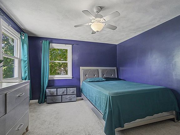 4th image of 9 Johnson Ave
